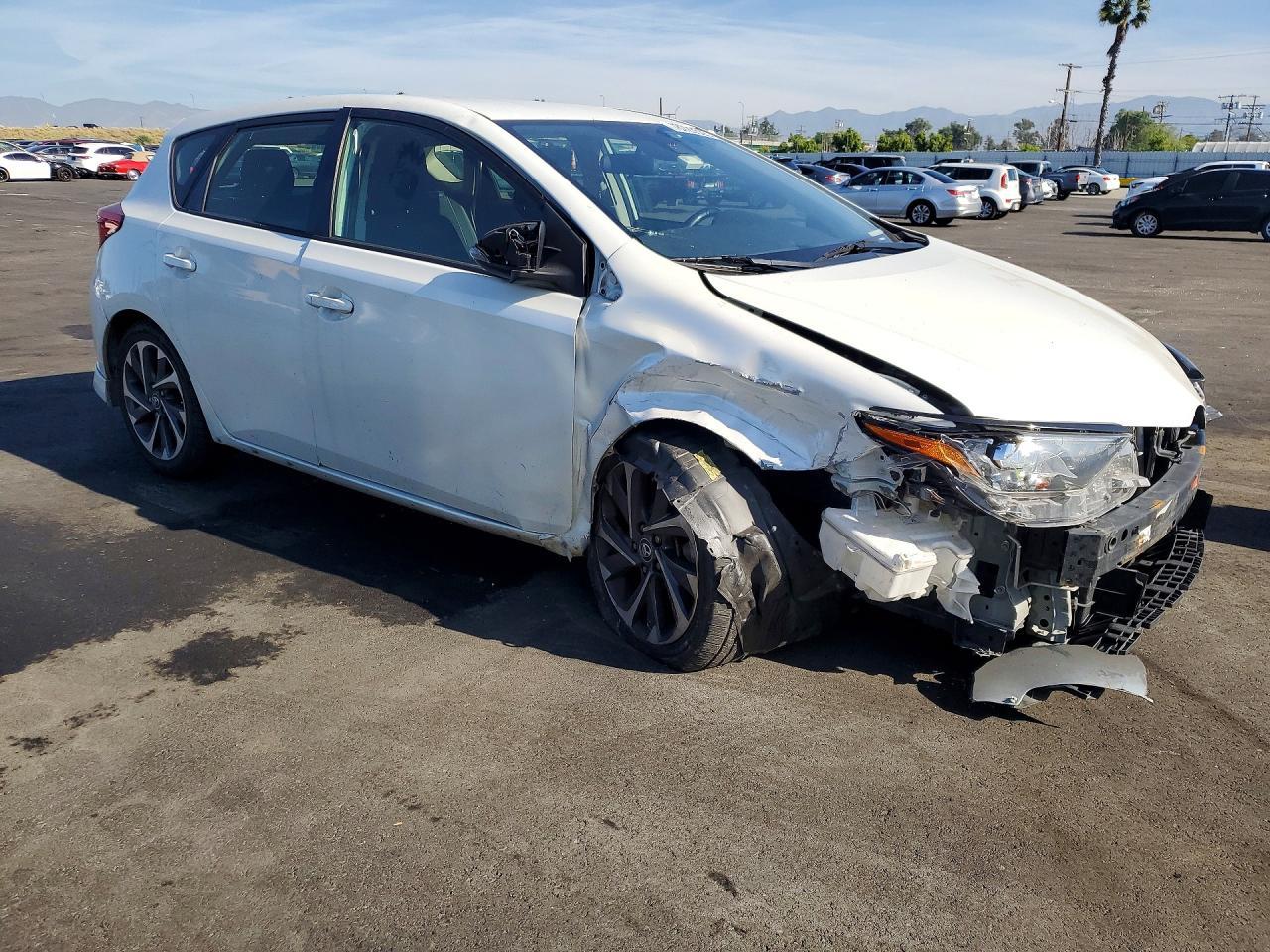 2018 Toyota Corolla Im - Image 4