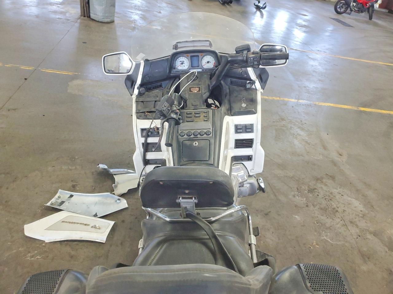 1999 Honda Gl1500 - Фото 6