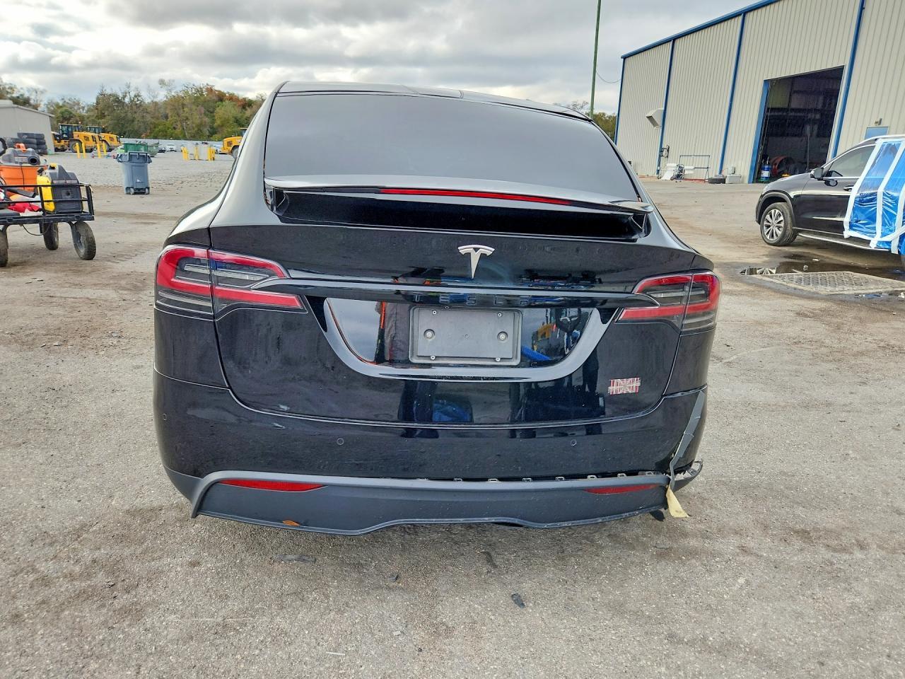 2022 Tesla Model X - Image 6