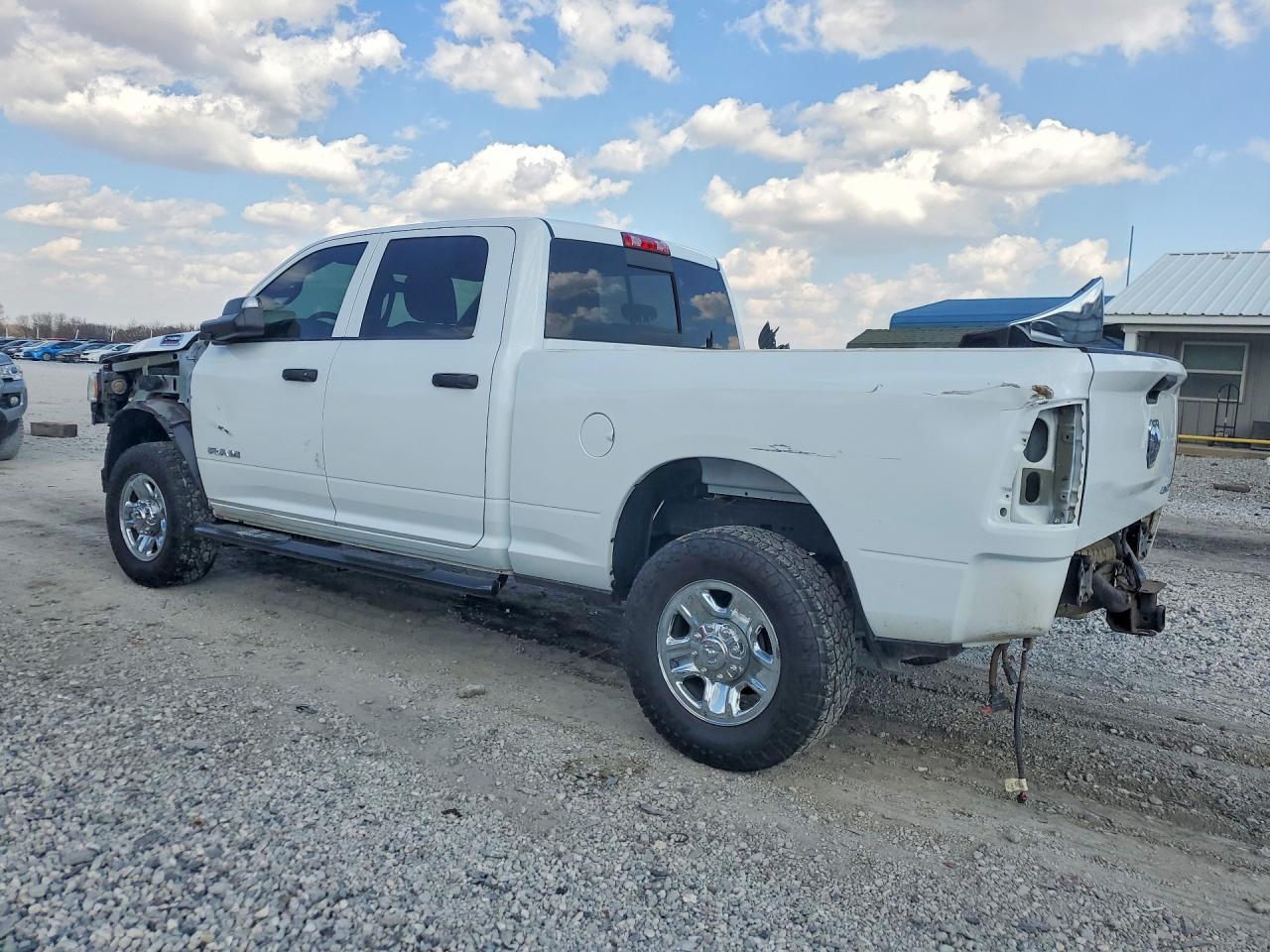 2021 Ram 2500 Tradesman - Фото 2