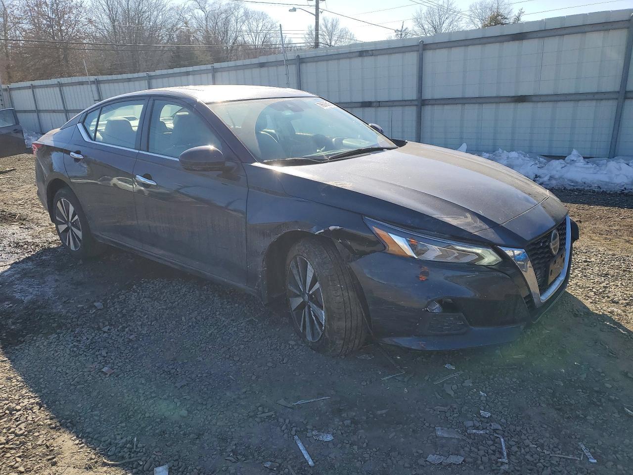 2022 Nissan Altima Sv - Image 4