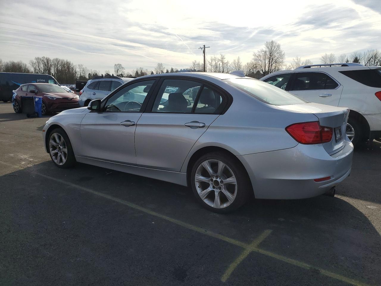 2013 BMW 335 I - Фото 2