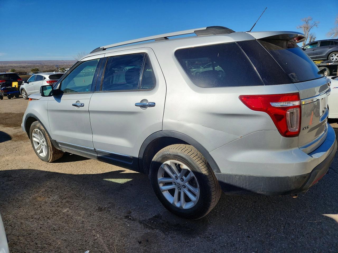 2014 Ford Explorer Xlt - Фото 2