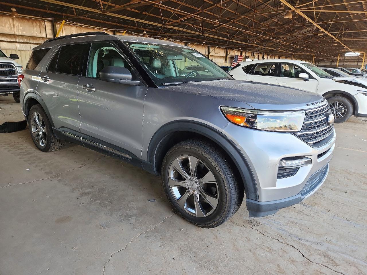 2022 Ford Explorer Xlt - Image 4