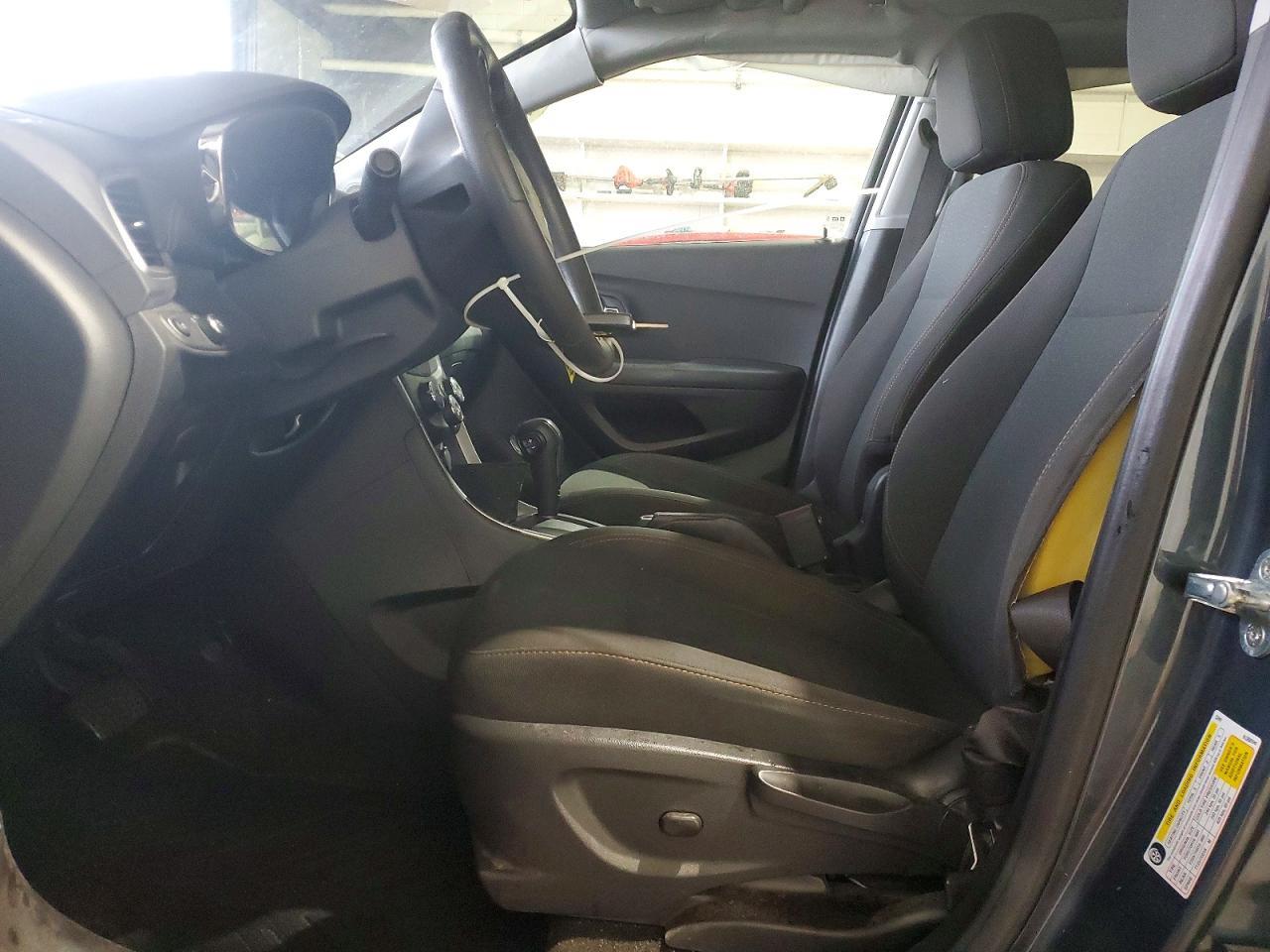2021 Chevrolet Trax Ls - Image 7