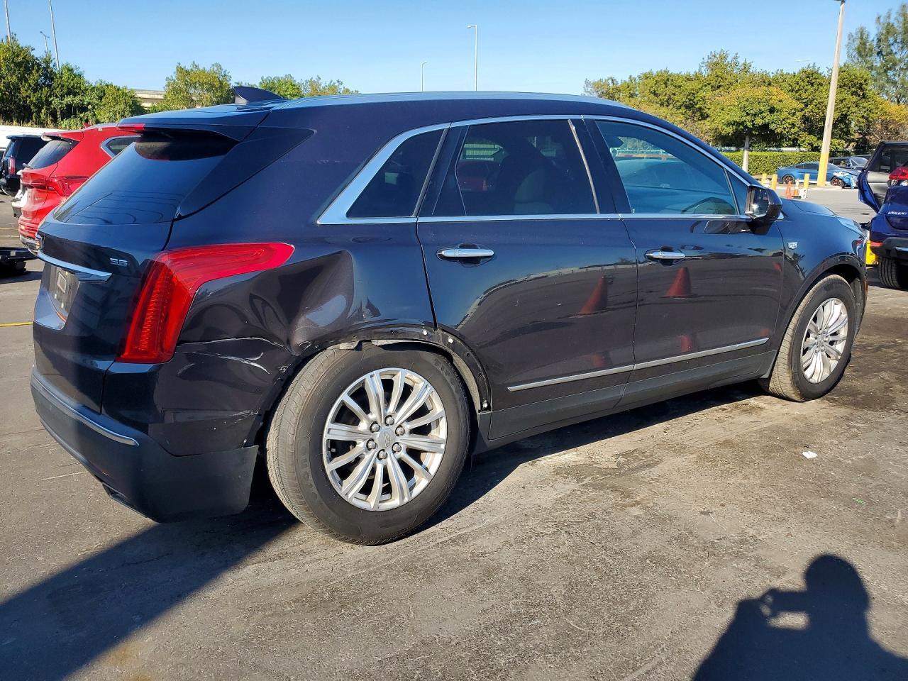2018 Cadillac Xt5 - Image 3