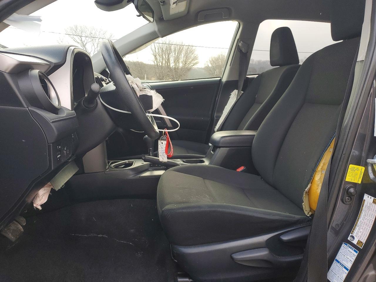 2017 Toyota Rav4 Le - Image 7