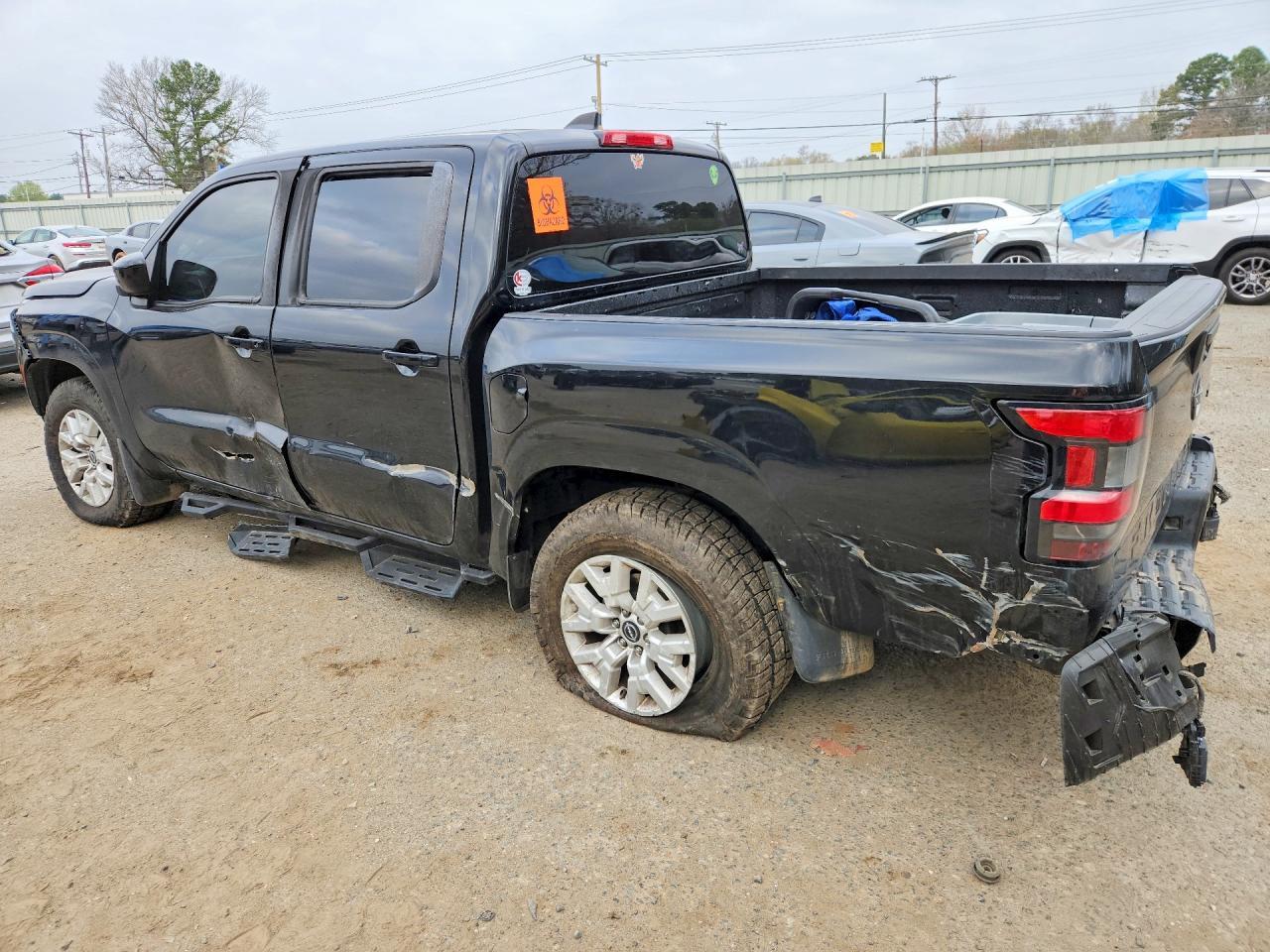 2022 Nissan Frontier - Image 2