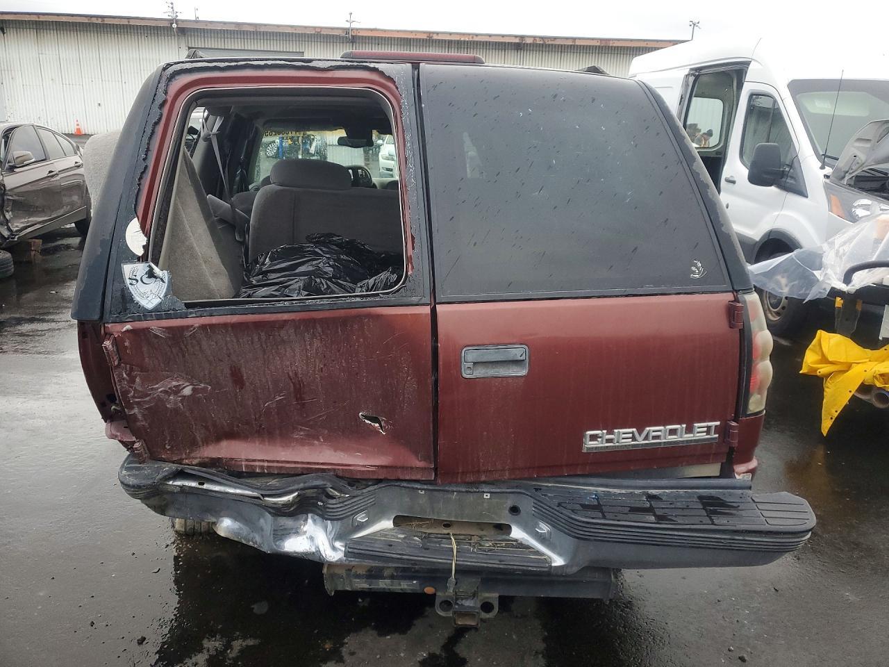 1998 Chevrolet Suburban C1500 - Фото 6