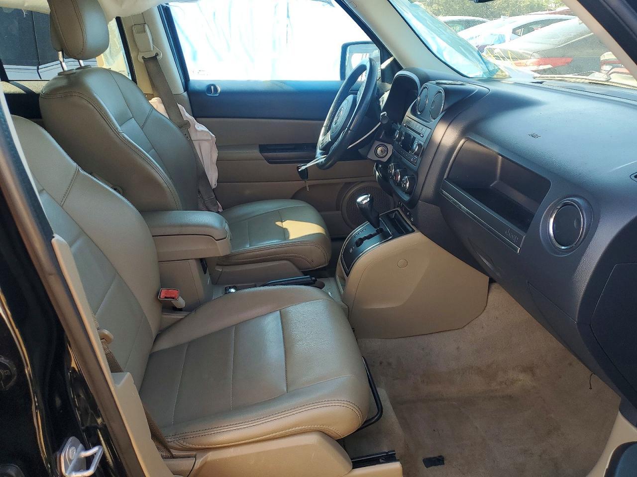 2017 Jeep Patriot Latitude - Image 7