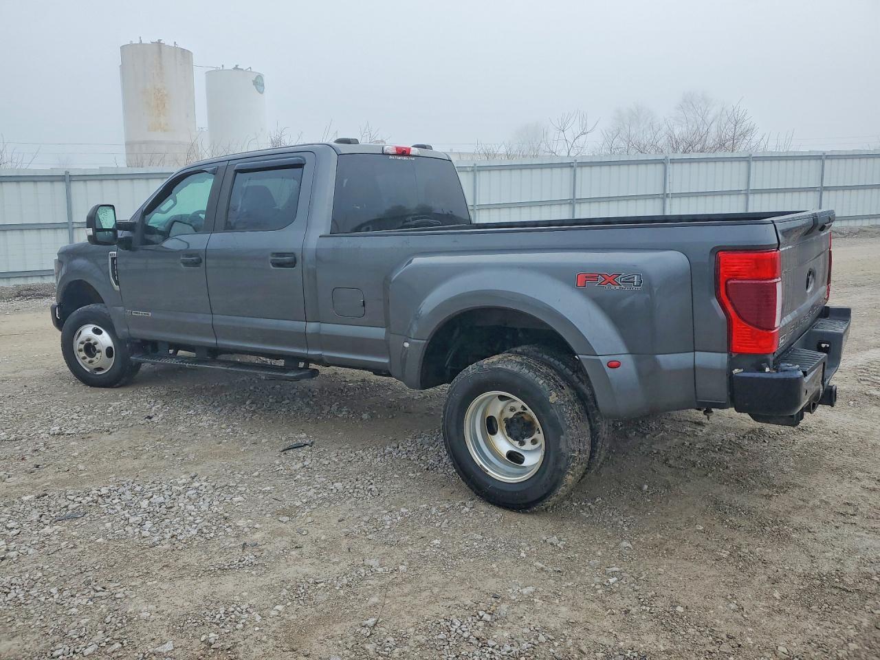 2020 Ford F350 Super Duty - Фото 2