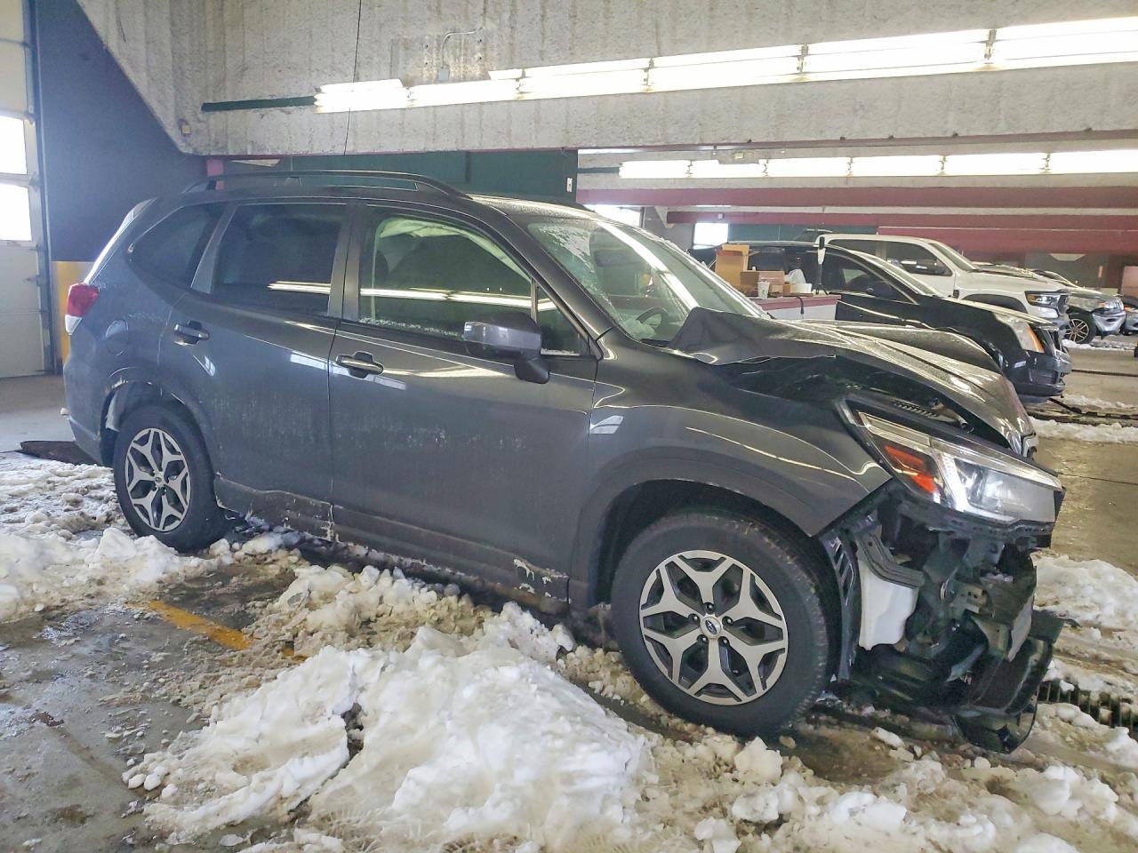 2020 Subaru Forester Premium - Image 4