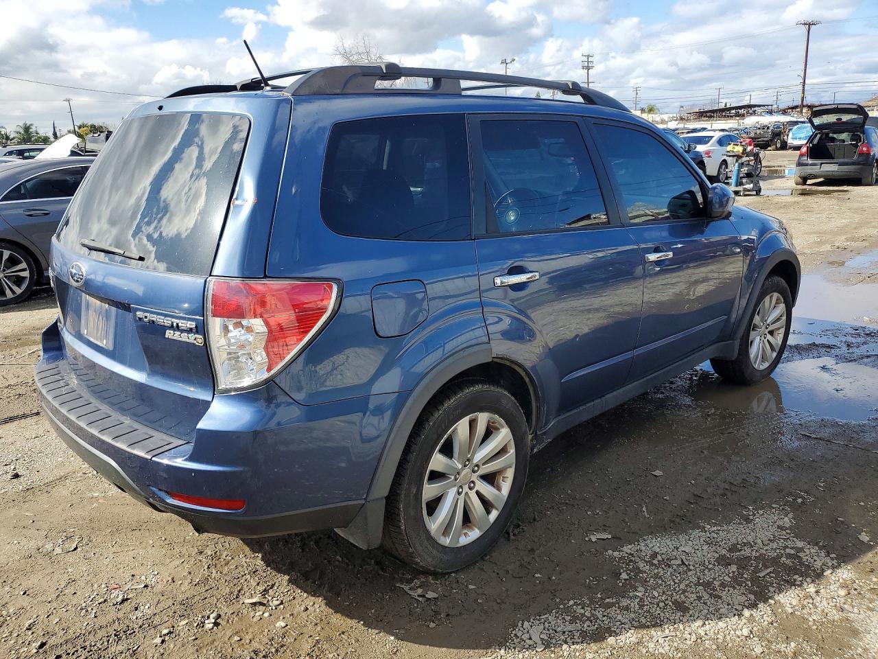 2011 Subaru Forester 2.5X Premium - Image 3