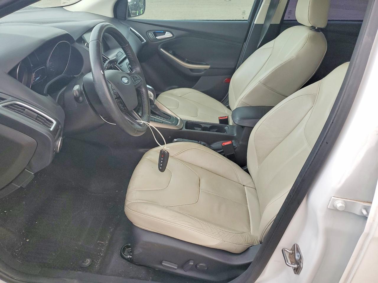 2015 Ford Focus Titanium - Image 7