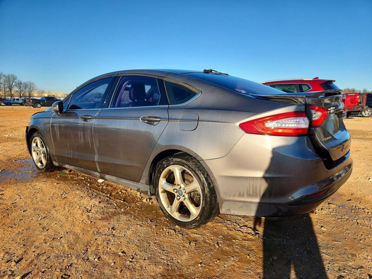 2013 Ford Fusion Se - Фото 2