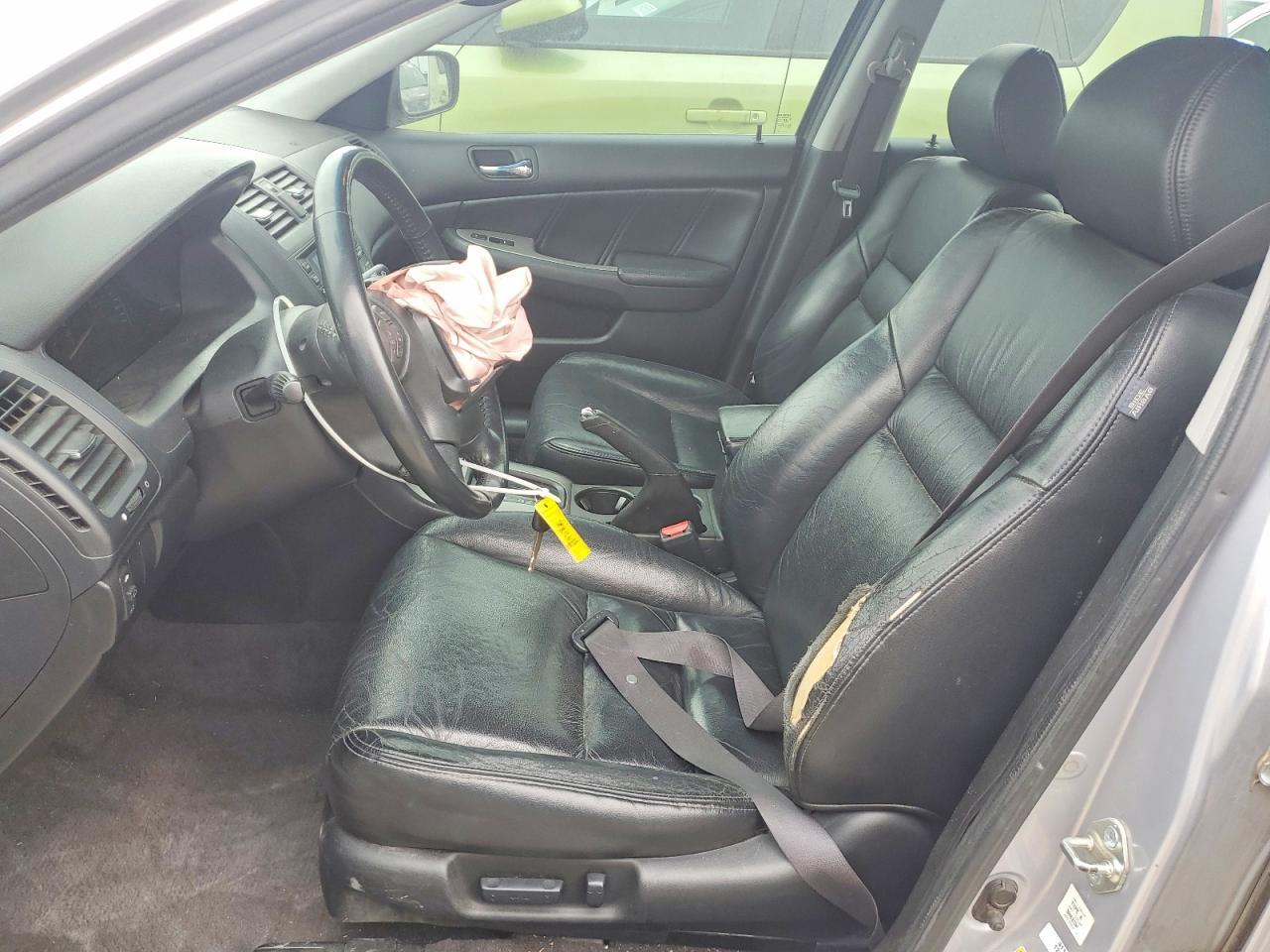 2005 Honda Accord - Image 7