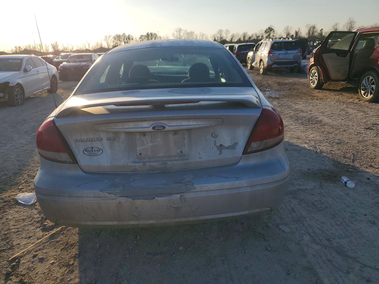 2007 Ford Taurus Se - Image 6