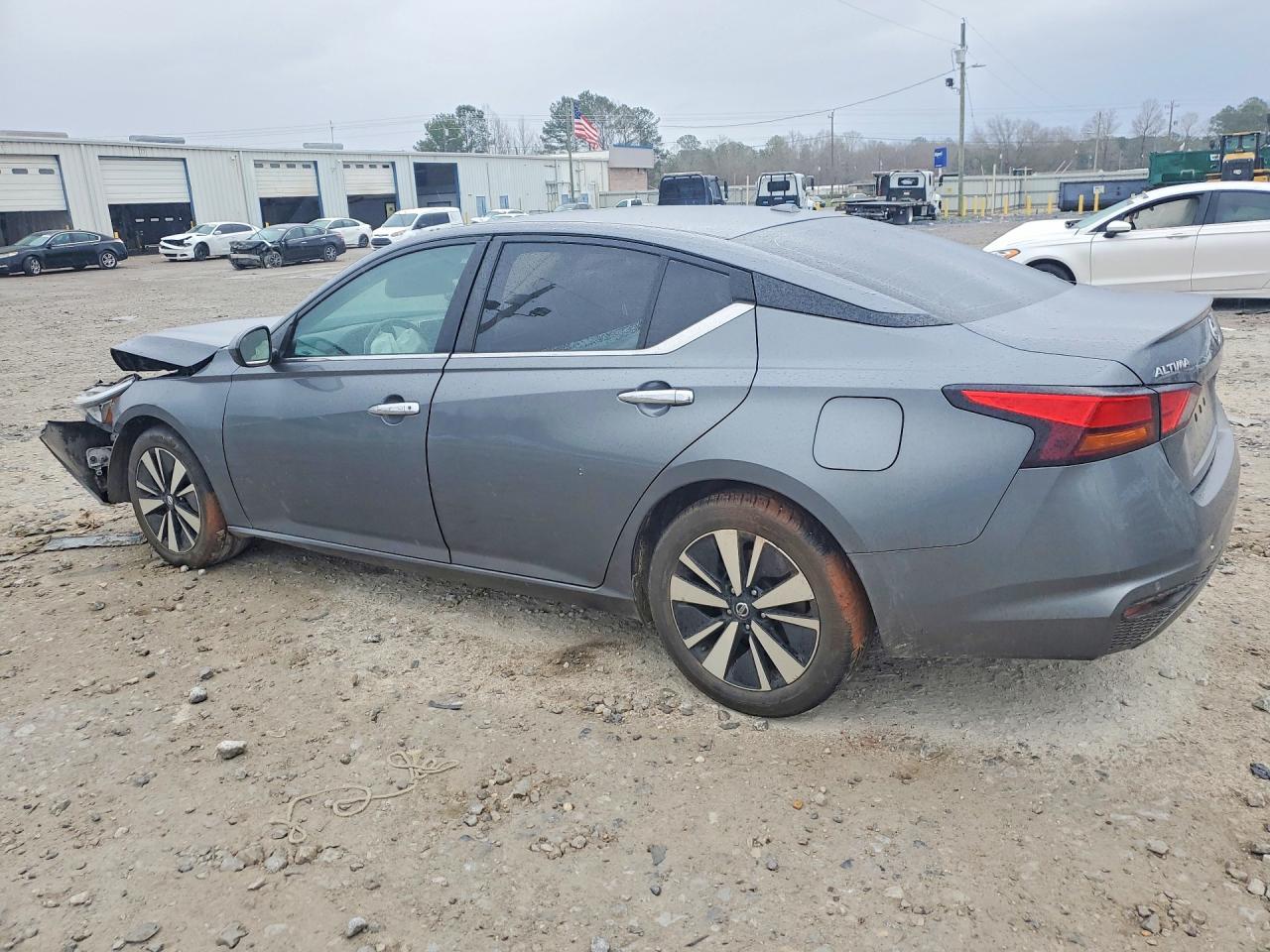 2021 Nissan Altima Sv - Фото 2