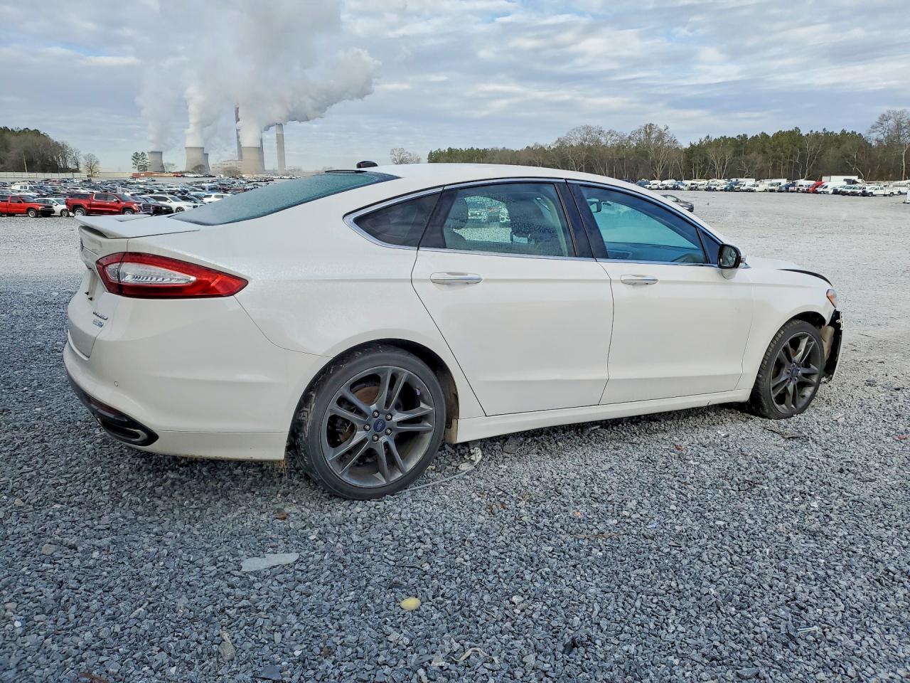 2015 Ford Fusion Titanium - Image 3