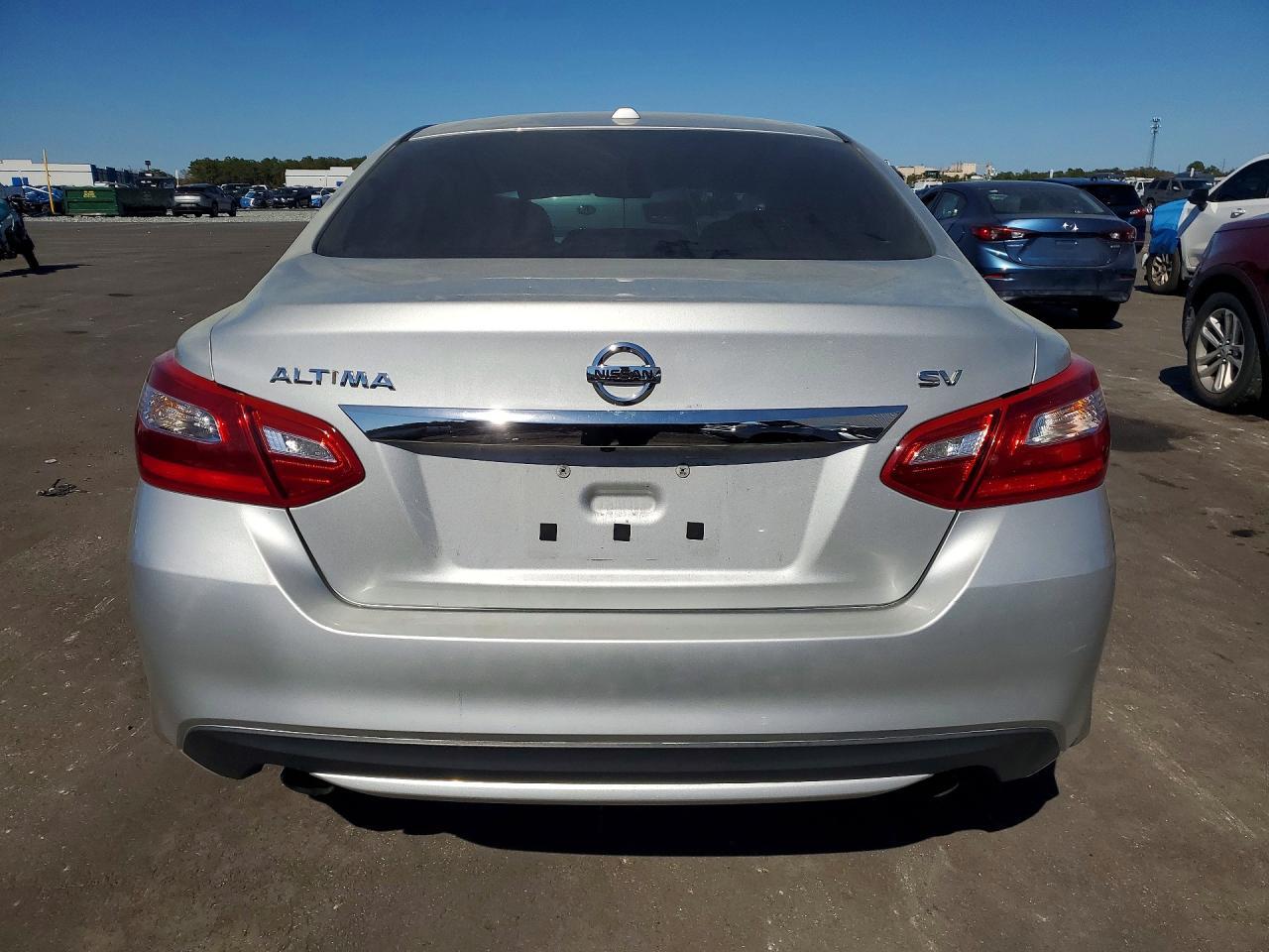 2017 Nissan Altima 2.5 - Image 6