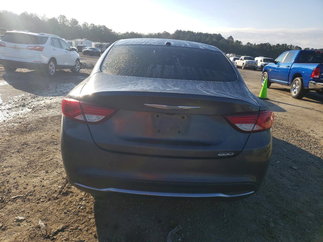 2016 Chrysler 200 Limited - Фото 6