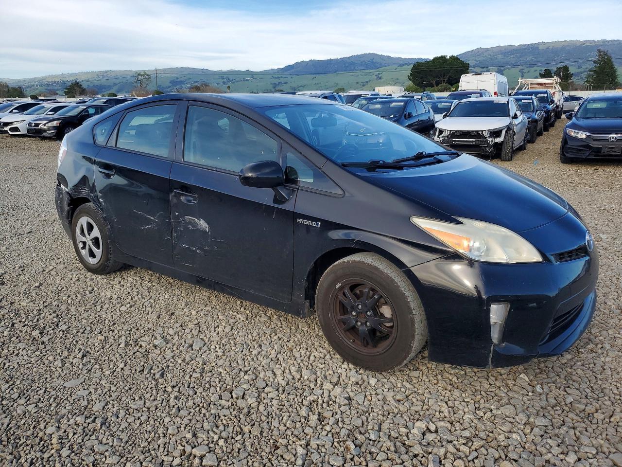 2015 Toyota Prius Two - Фото 4