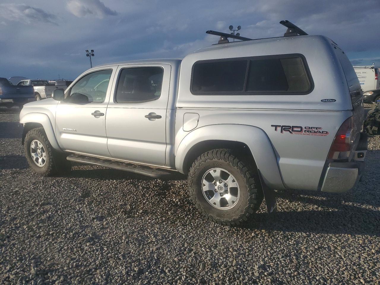 2012 Toyota Tacoma Double Cab - Image 2