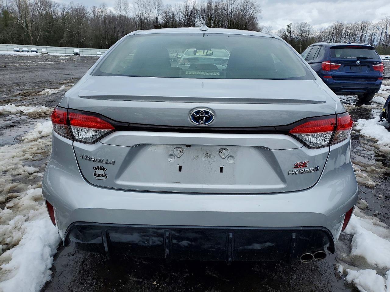 2024 Toyota Corolla Hybrid Se - Image 6
