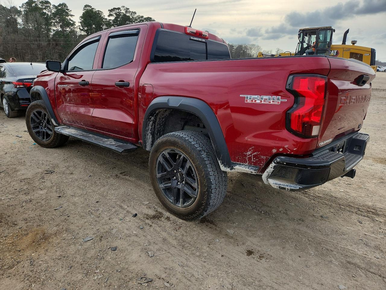 2025 Chevrolet Colorado Trail Boss - Image 2