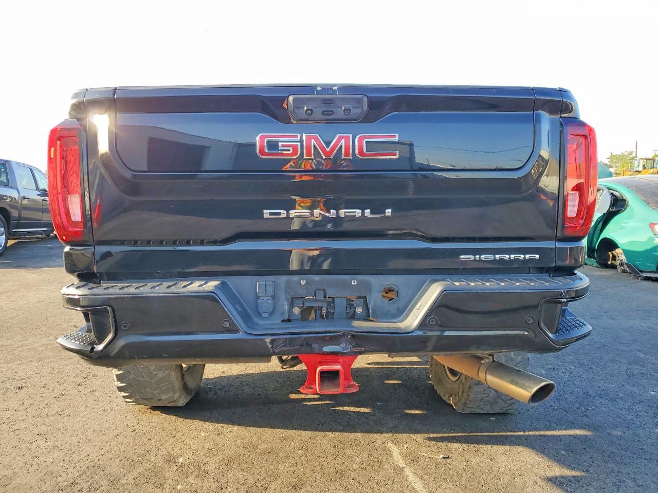 2022 GMC Sierra K2500 Denali - Image 6