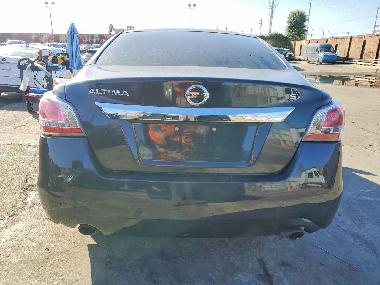2015 Nissan Altima 2.5 - Фото 6