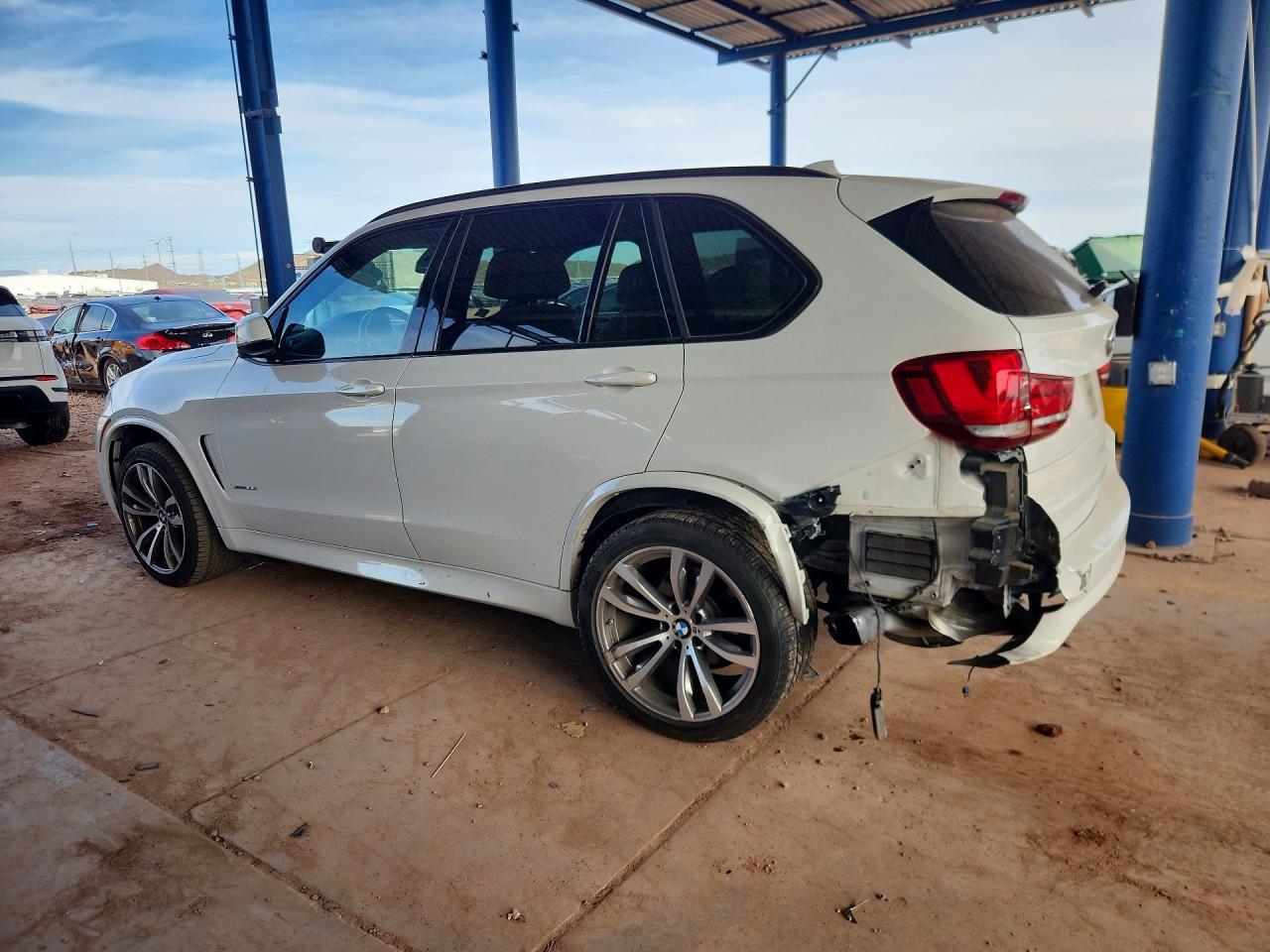 2016 BMW X5 xDrive35I - Фото 2