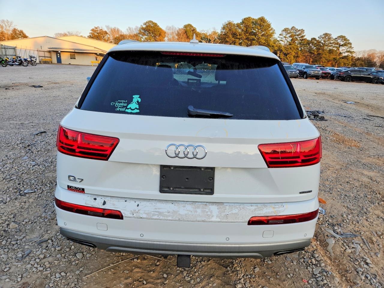 2019 Audi Q7 Premium Plus - Image 6