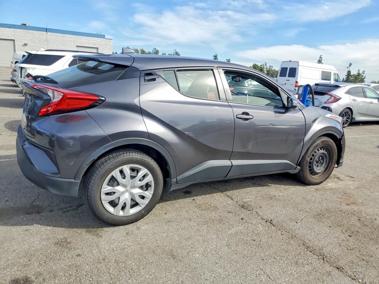 2018 Toyota C-Hr - Image 3