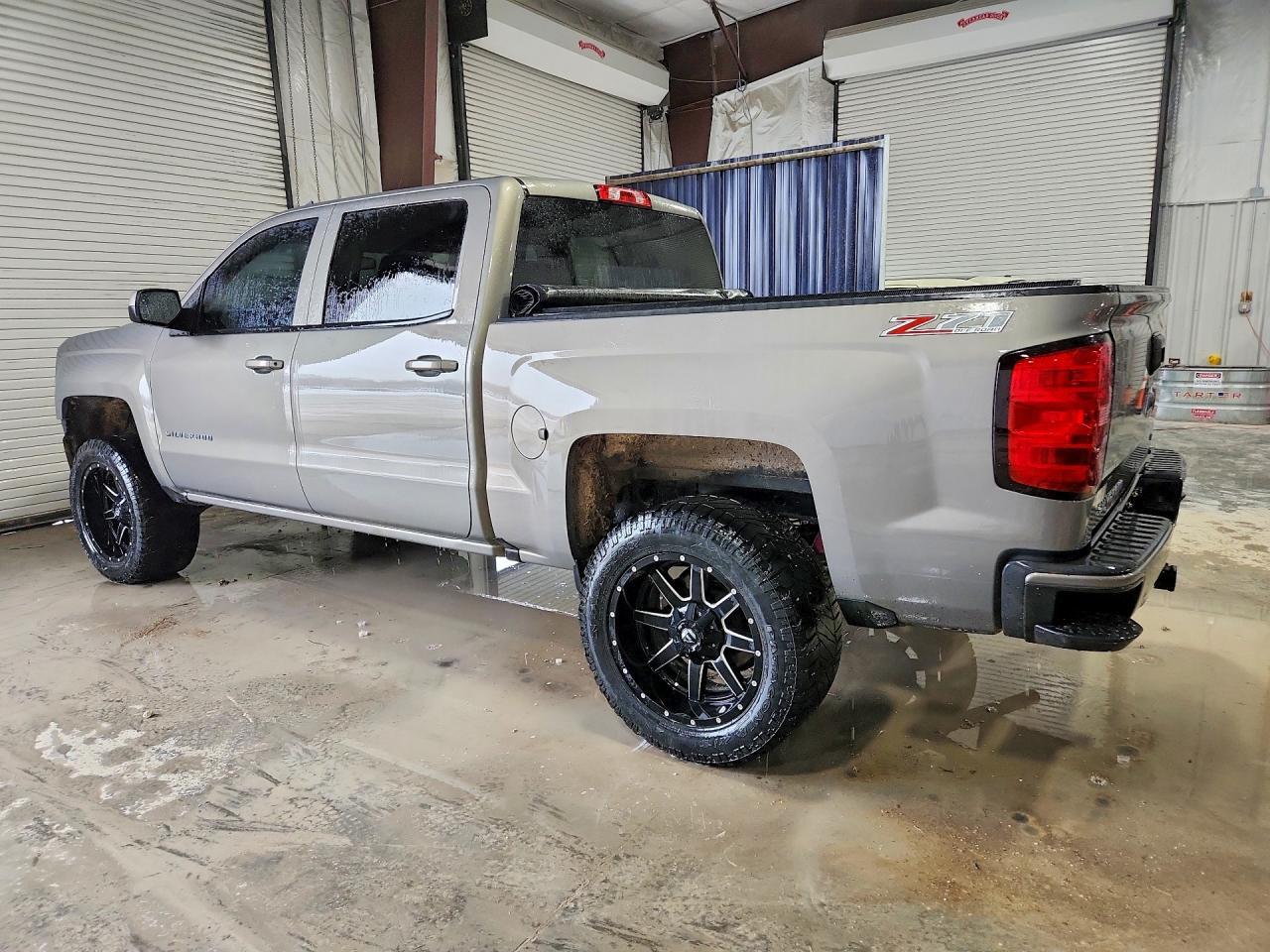 2017 Chevrolet Silverado K1500 Lt - Фото 2