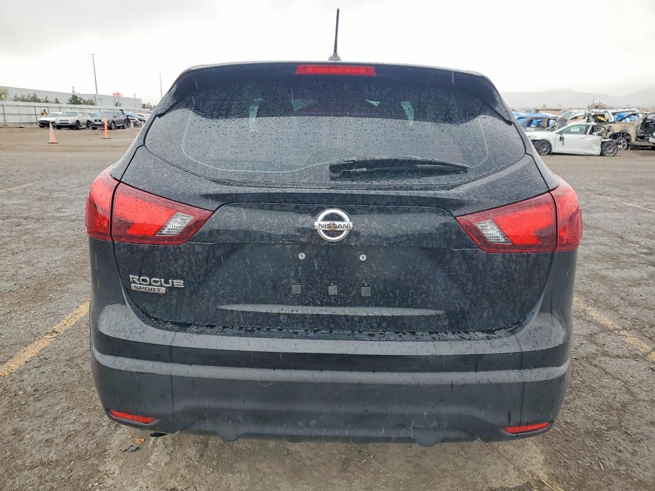 2018 Nissan Rogue Sport S - Image 6