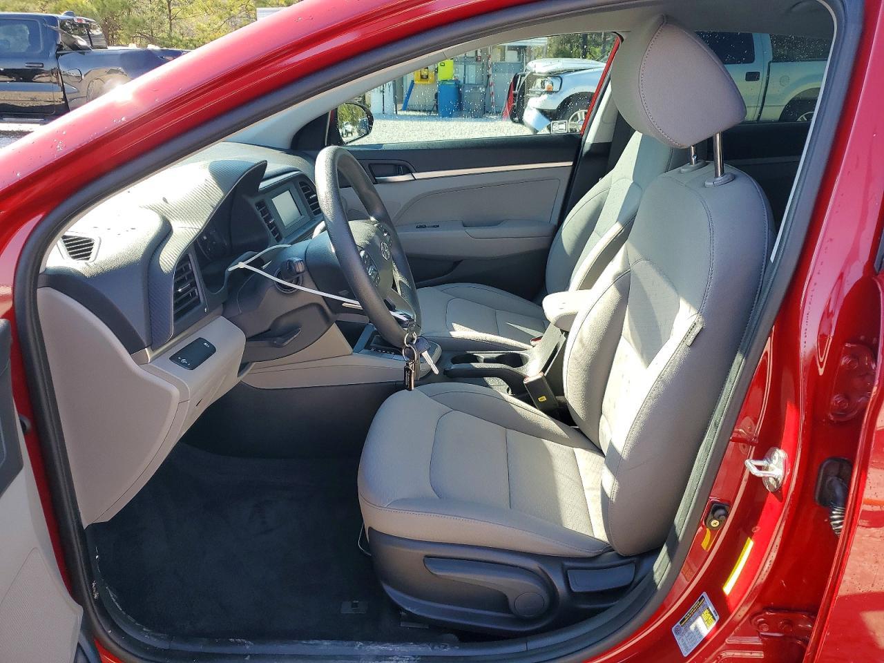2019 Hyundai Elantra Se - Фото 7