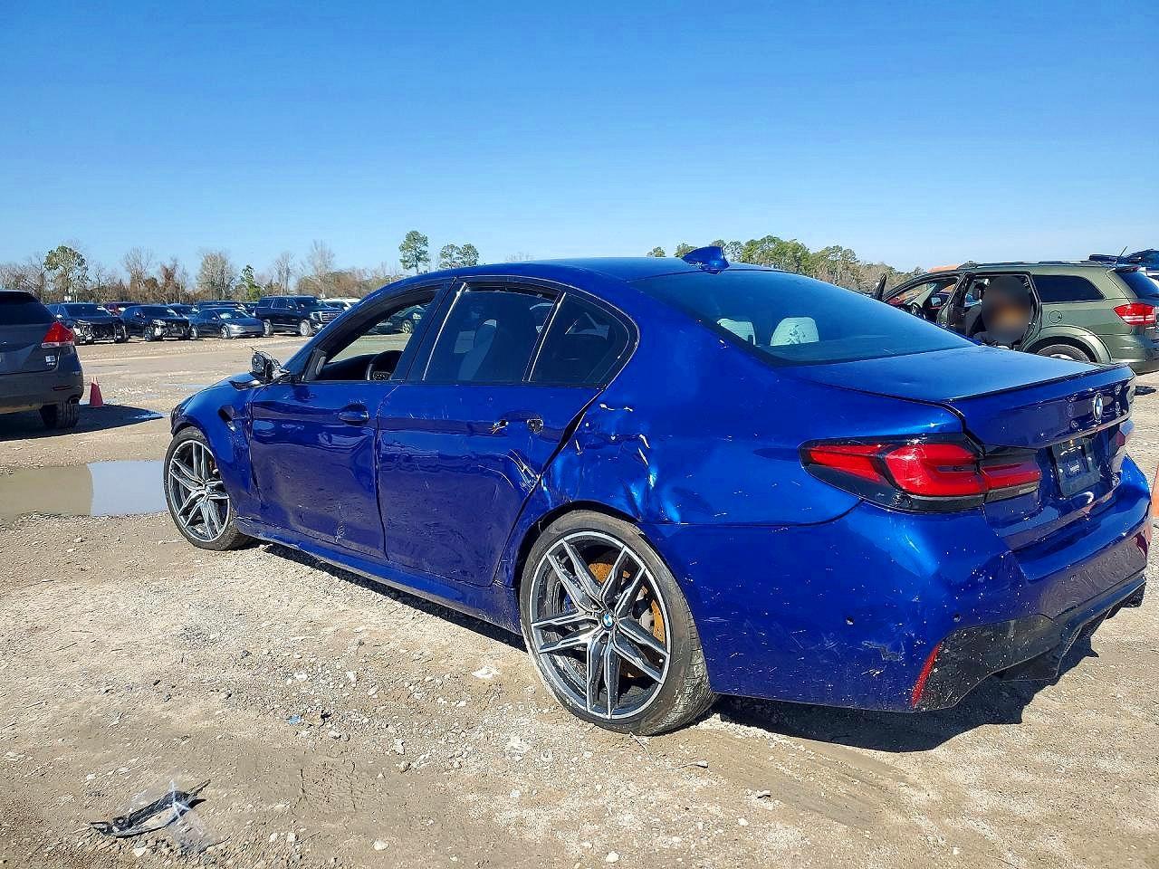 2022 BMW M5 - Фото 4