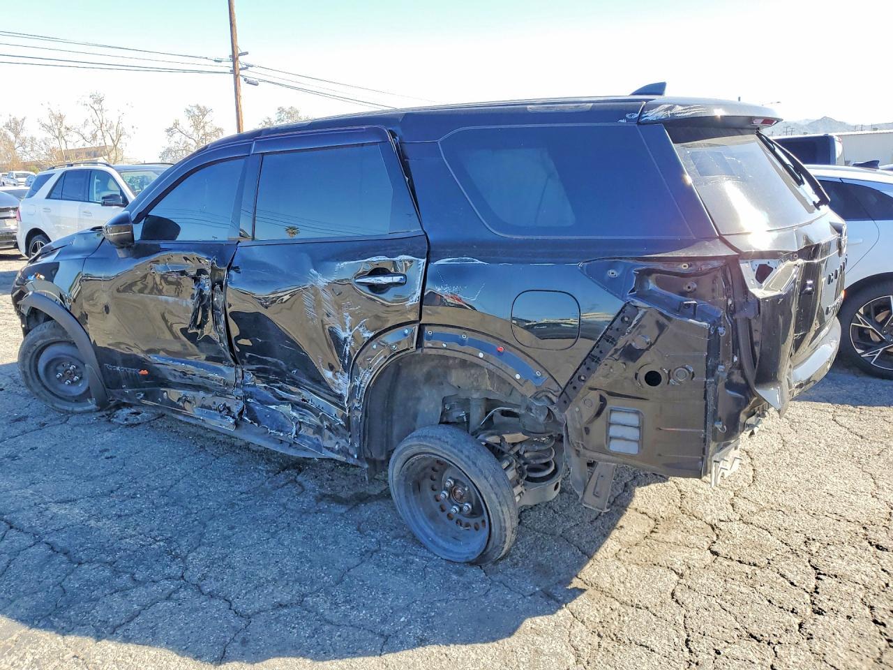 2023 Nissan Pathfinder Sv - Image 2