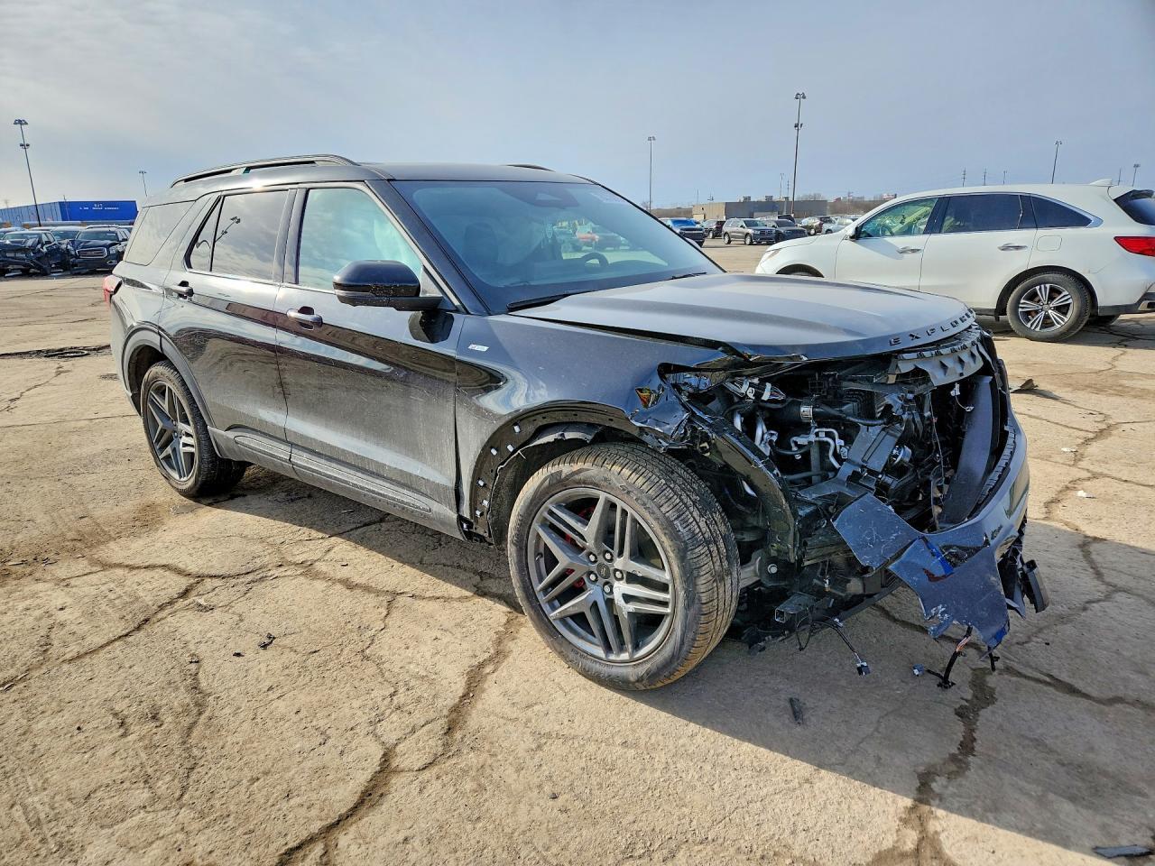 2026 Ford Explorer St-Line - Фото 4