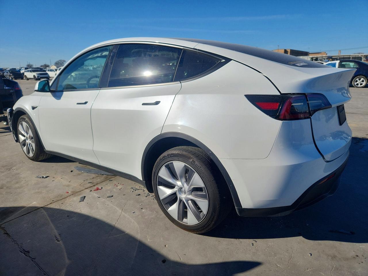 2023 Tesla Model Y - Image 2