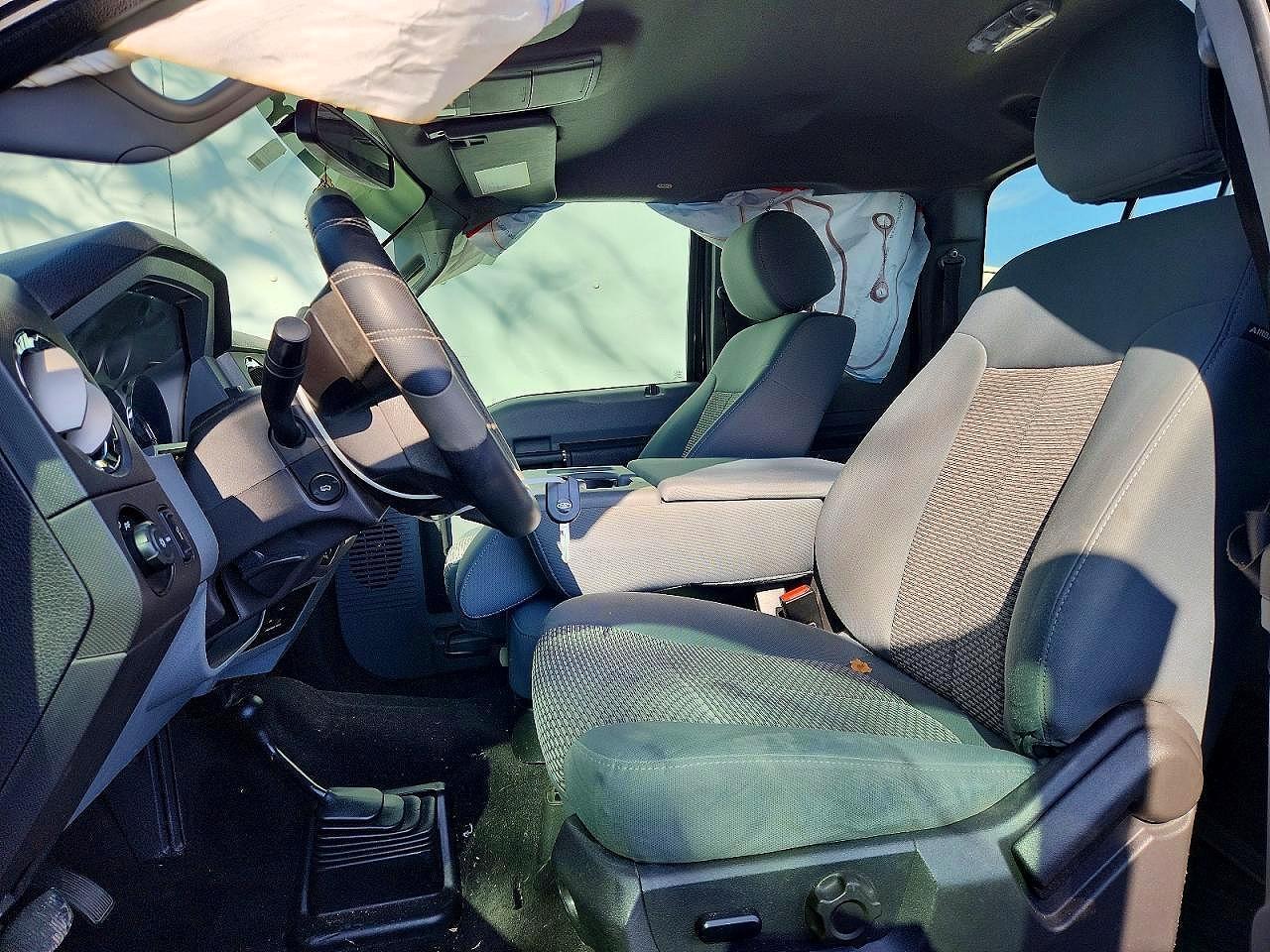 2015 Ford F350 Super Duty - Image 7