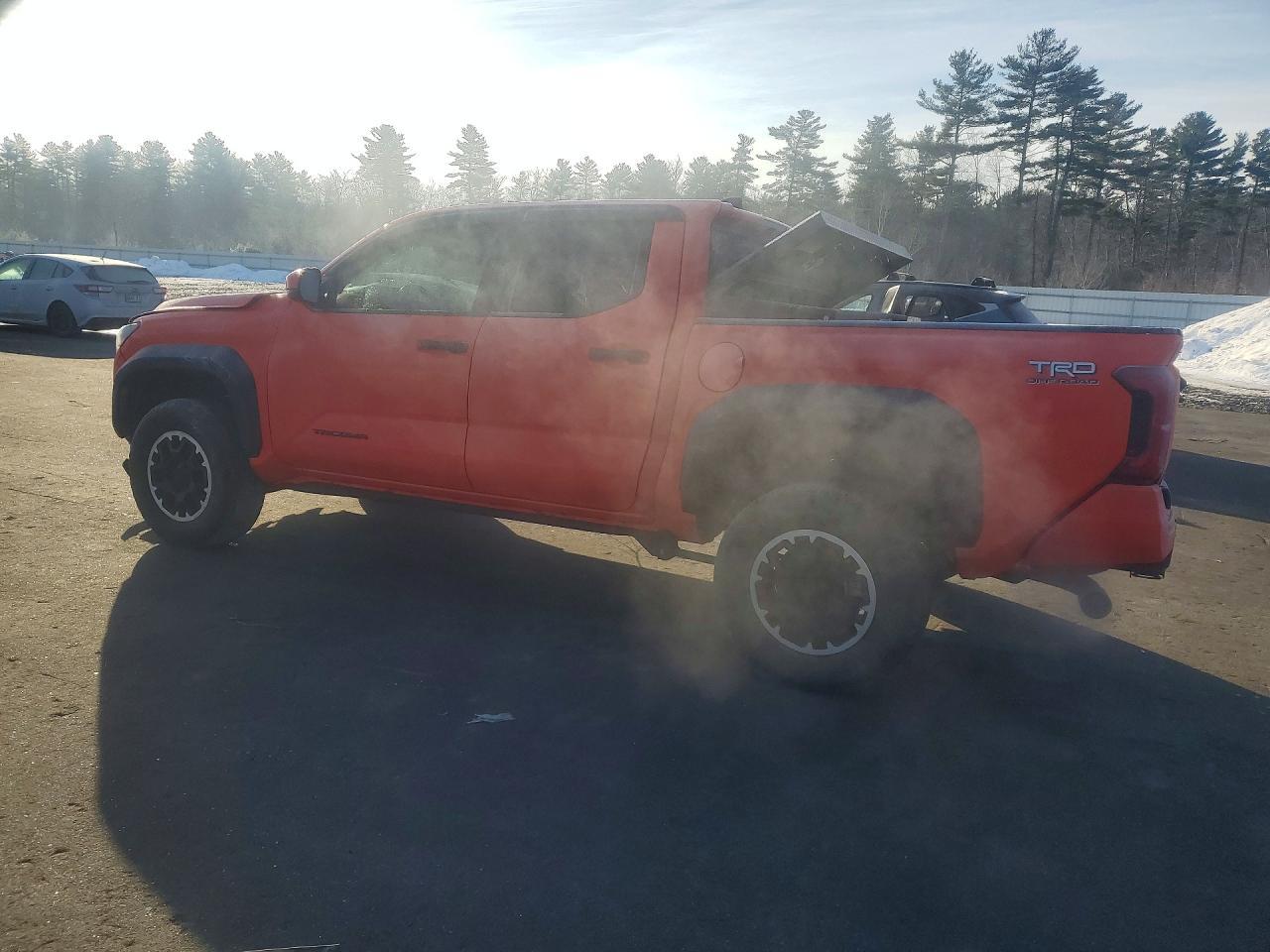 2024 Toyota Tacoma Double Cab - Image 2
