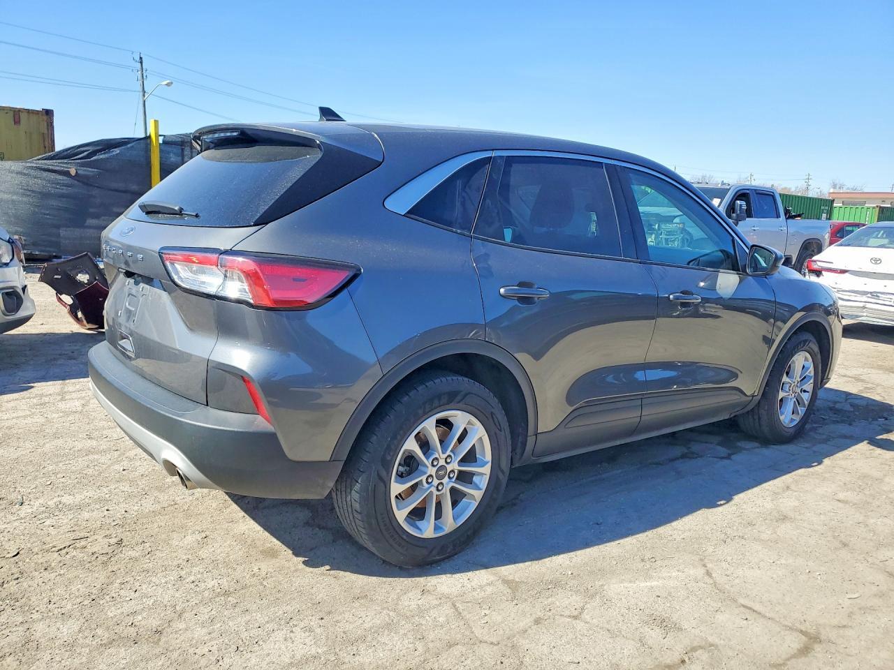 2021 Ford Escape Se - Фото 3