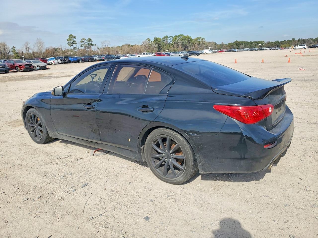 2015 Infiniti Q50 Base - Фото 2