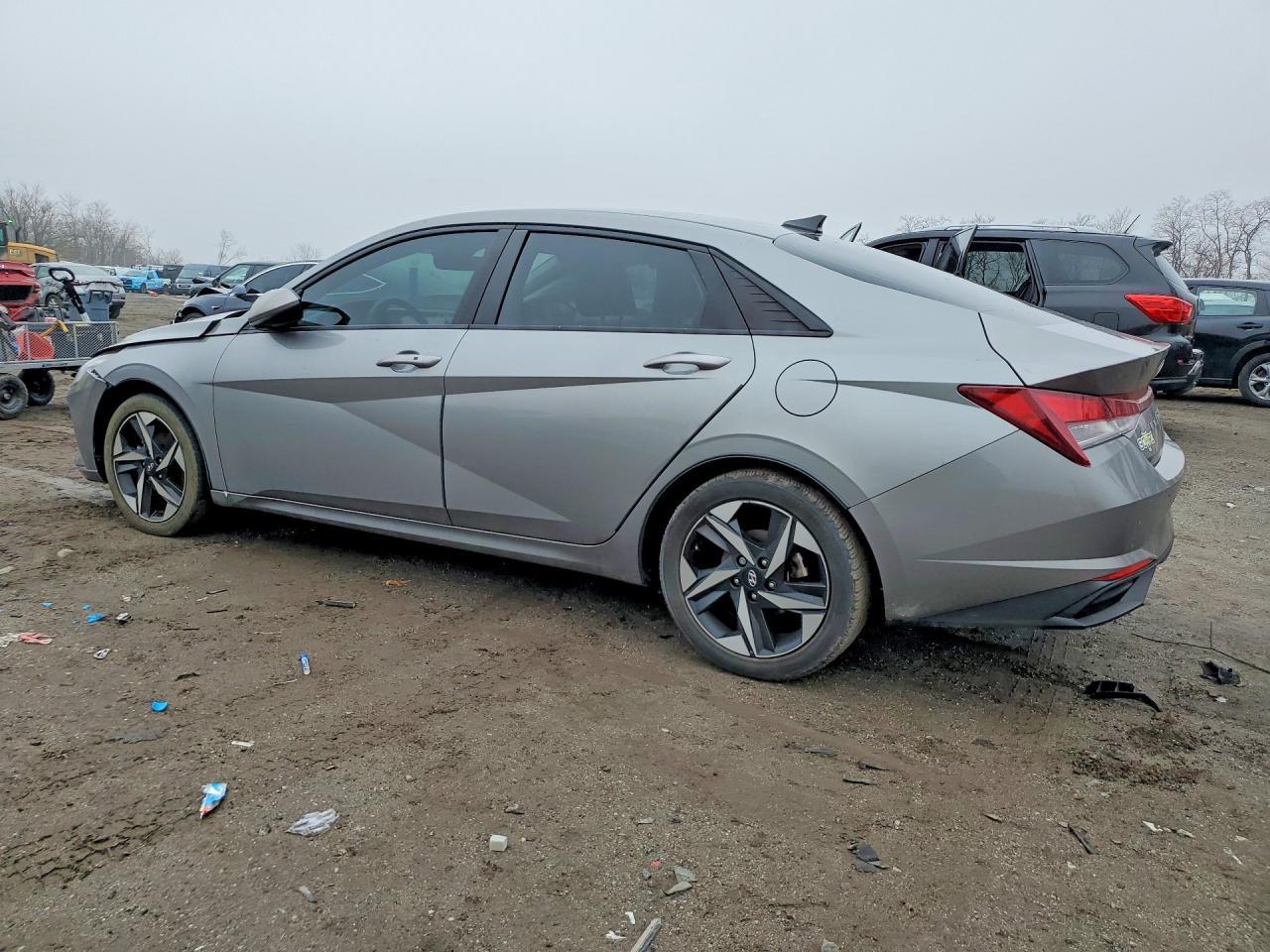 2023 Hyundai Elantra Sel - Фото 2