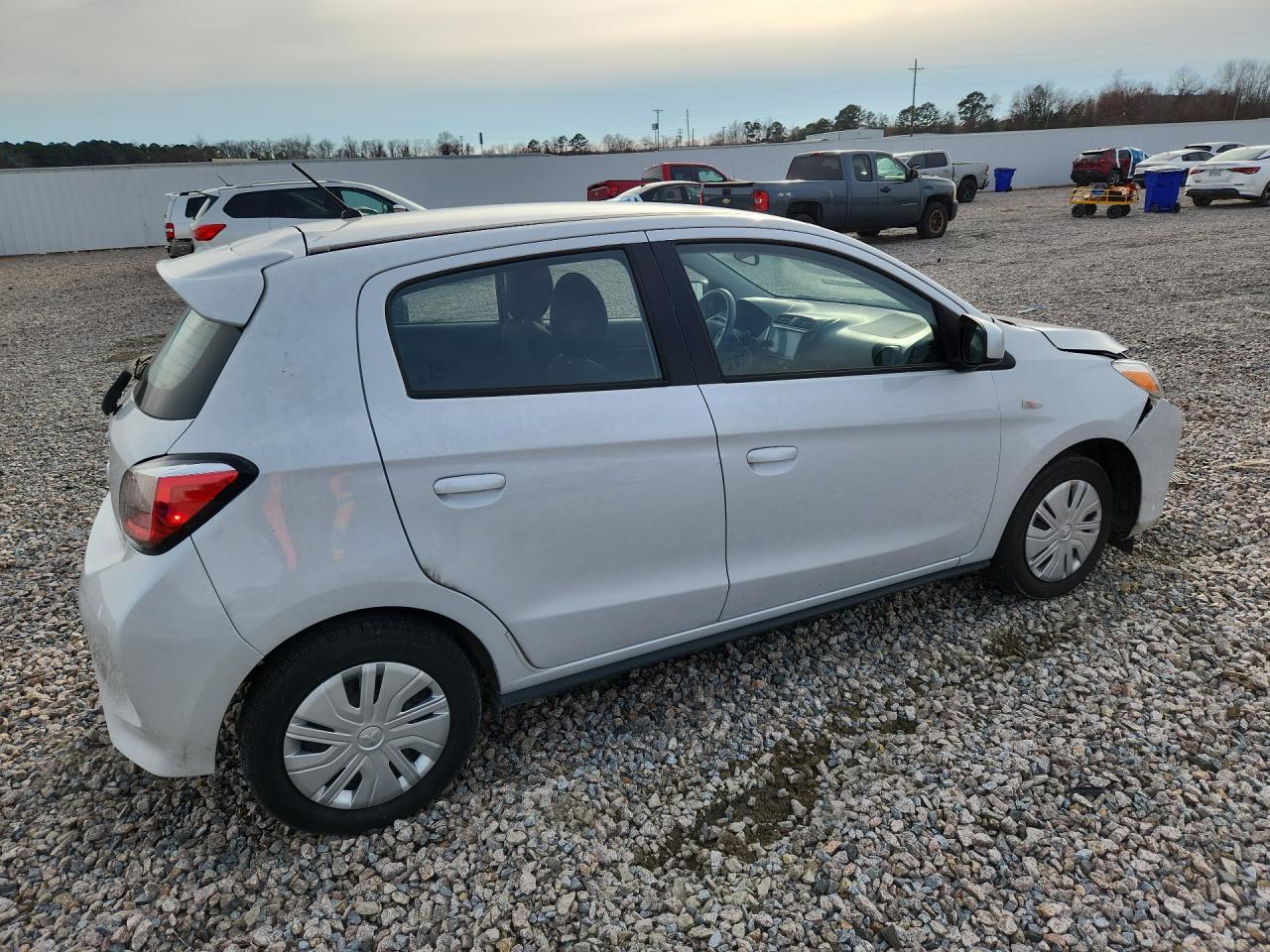 2023 Mitsubishi Mirage Es - Фото 3