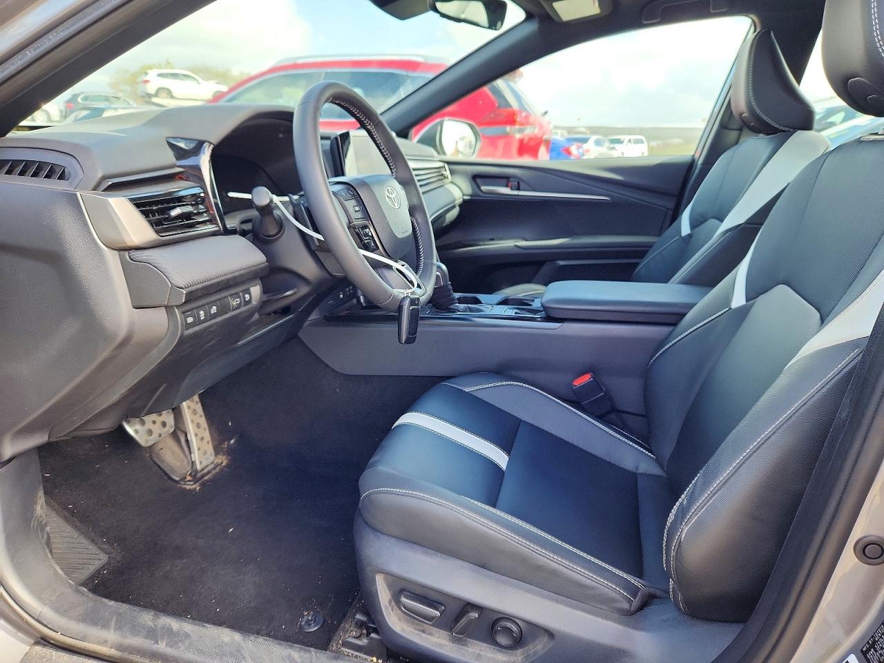 2025 Toyota Camry Xse - Image 7