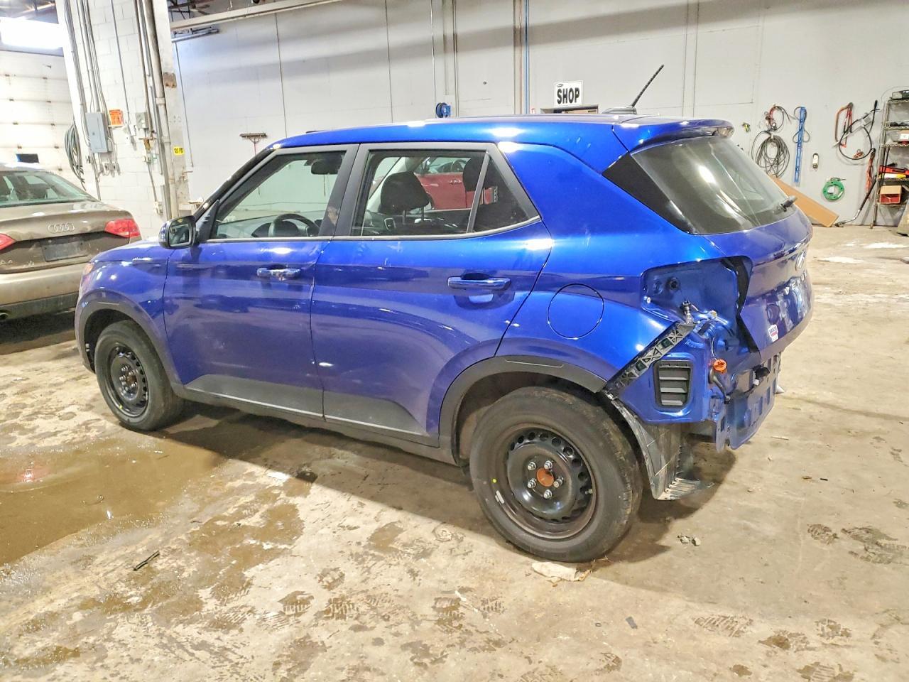 2025 Hyundai Venue Se - Image 2