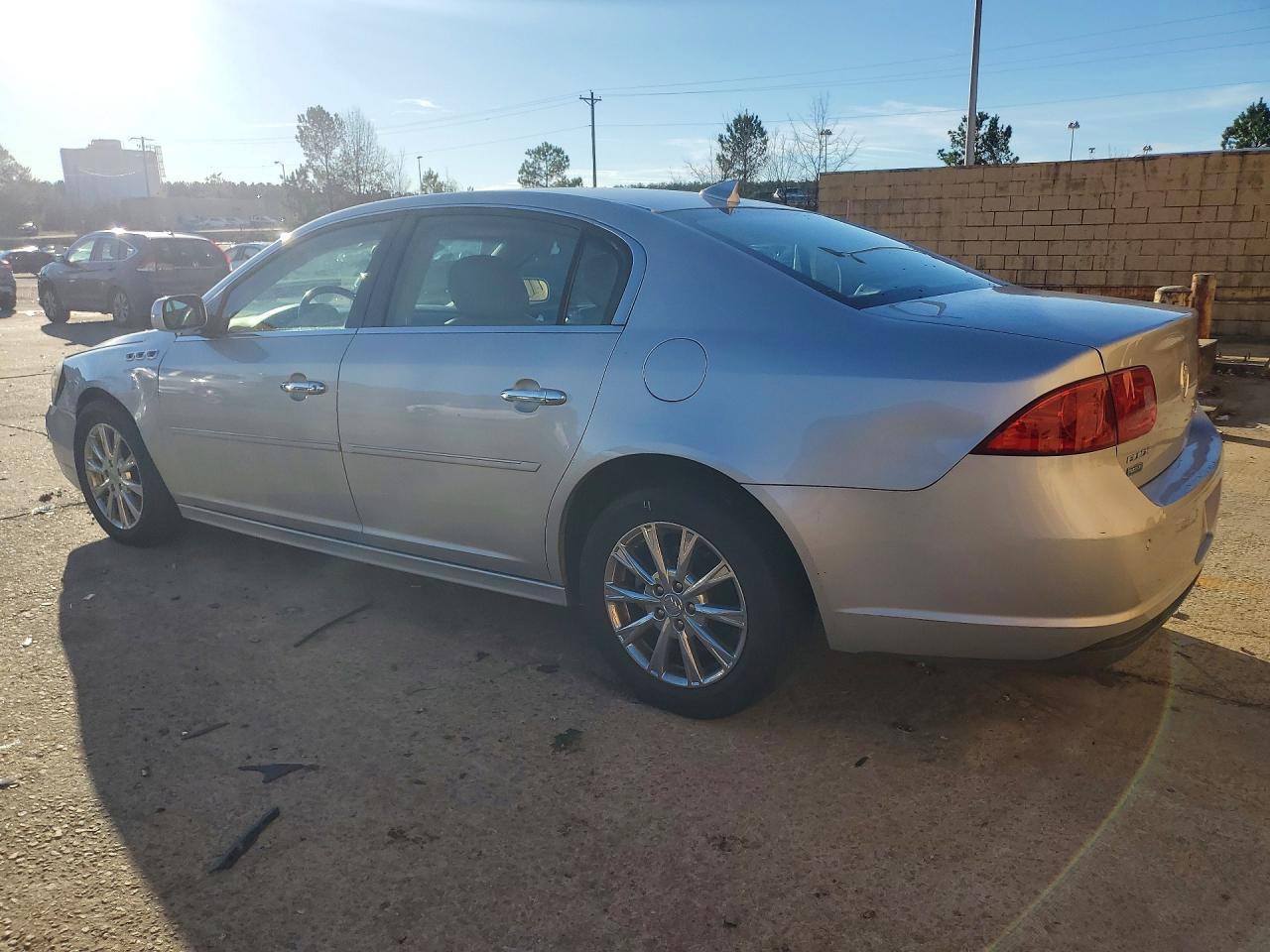 2011 Buick Lucerne Cxl - Фото 2